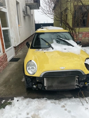 dezmembrez mini cooper r50 - imagine 3