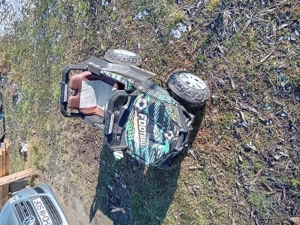 Masinuta electrica 4x4 cu telecomanda,muzica etc