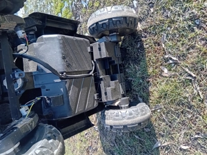 Masinuta electrica 4x4 cu telecomanda,muzica etc - imagine 3