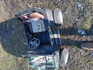 Masinuta electrica 4x4 cu telecomanda,muzica etc - imagine 4