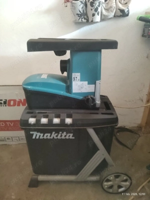mașină tocat crengi Makita 2500 w