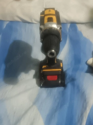 Bormașină de găurit 