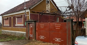 Vând casă în Vadu Crișului - imagine 2