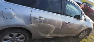 Dezmembrez / dezmembrari piese auto Opel ASTRA J Sports Tourer 1.4benz turbo  138727km culoare Z176  - imagine 7