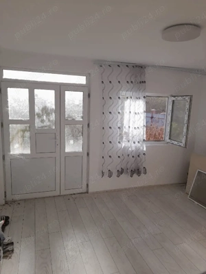 Casă de vânzare  - imagine 2