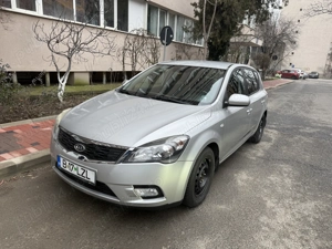 Vand Kia Ceed 1.4 benzina model 2010 - imagine 3