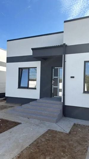 Casa parter, zona DAMILA, 110mp construiți, teren 300mp  - imagine 2