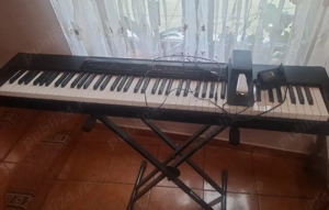 pian yamaha model P-90