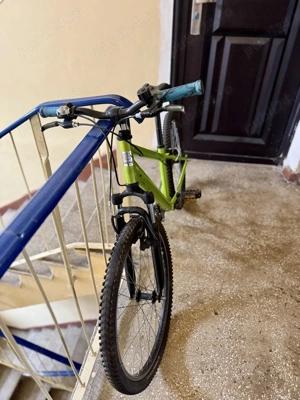 Bicicletă copii 7-11 ani 300 lei trotineta 100 lei