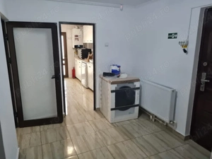 Închiriez spațiu comercial cu suprafața de 110 m.p. în orașul Panciu, județul Vrancea. - imagine 6