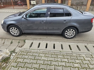 Volkswagen Jetta 1.6 benzina - imagine 3