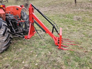 Incarcator hidraulic