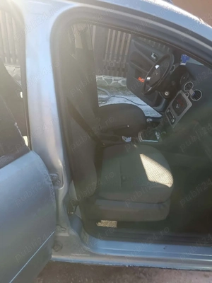 Vând Ford Focus an 2007 mot.14.benzina.  - imagine 2