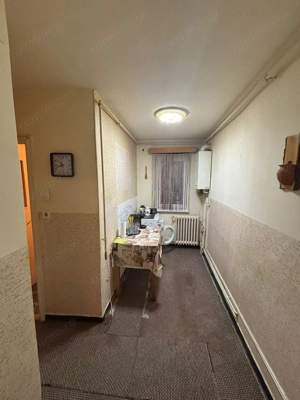 Dambu Pietros - Vanzare apartament 3 camere - Str. Ceahlau - imagine 5