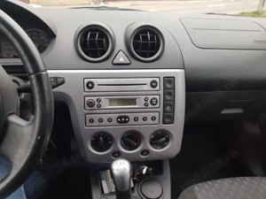 Ford Fiesta 1.4 benzină 2004 - imagine 3