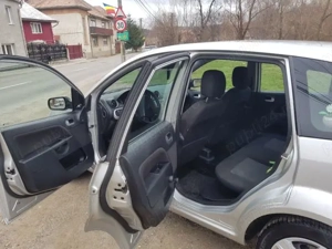 Ford Fiesta 1.4 benzină 2004 - imagine 2