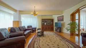 CASA vanzare BRASOV, calitati+potential deosebit, 5 min mall Coresi - imagine 2