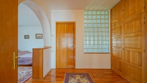 CASA vanzare BRASOV, calitati+potential deosebit, 5 min mall Coresi - imagine 9