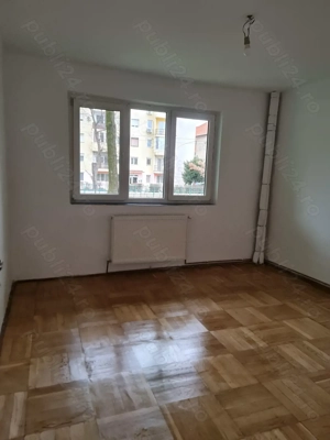 Vând apartament 3 camere, Boul Roşu, recent zugrăvit - imagine 9