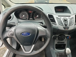 De vanzare 2 autoturisme Ford Fiesta 2009-2010 benzina 1.25 - imagine 5