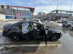 Vând Audi A4 model 2.0 diesel an 2012 bară față și faruri S line  - imagine 5