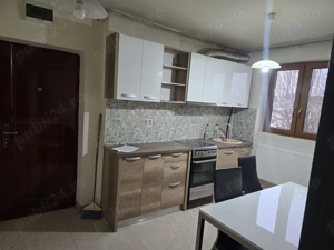 Ofer chirie 2 camere,  Solidarității 