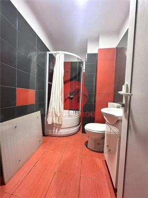 Pensiune 15 camere in a Doua Linie la Mare, zona Pescaria lui Matei - imagine 17