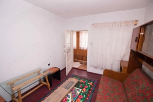 Casa de vanzare in Poiana Tapului   vedere la munte, renovata - imagine 10