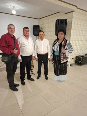 FORMATIA NOVA BAND--- Formatie nunta,botez si alte evenimente 