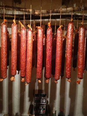 Vand salam de porc,slanina ,sunca ,produse naturale la pret bun!