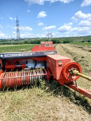 Vând presă de balotat drepunghiulara deutz-fahr HD 440. - imagine 3