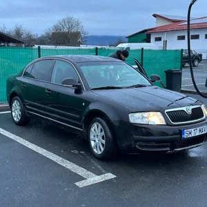 skoda superb  - imagine 2
