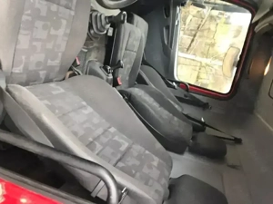 Vând Mercedes-Benz Autoutilitară N2   An 2  KM  Descriere: Vând autoutilitară Mercedes-B - imagine 3