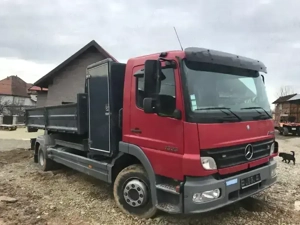 Vând Mercedes-Benz Autoutilitară N2   An 2  KM  Descriere: Vând autoutilitară Mercedes-B
