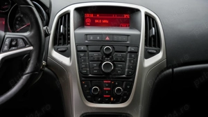 Opel Astra J 1.4 benzina turbo - imagine 3