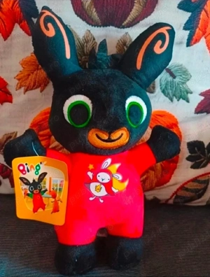 Pluș Bing nou în pijama 