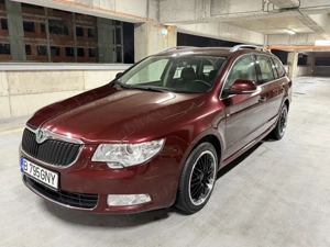 Skoda Superb Combi 1.4 TSI 125 CP 2010 EURO 5 Benzină   Limuzină de familie, confort și spațiu premi - imagine 2