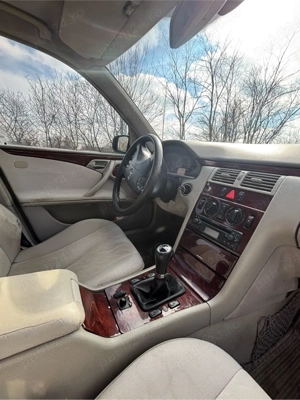 Vand mercedes w210 2.2 d  - imagine 4