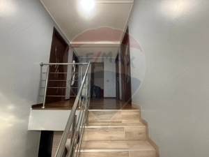 Casă / Vilă cu 5 camere de vânzare - imagine 12