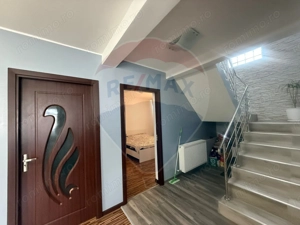 Casă / Vilă cu 5 camere de vânzare - imagine 6