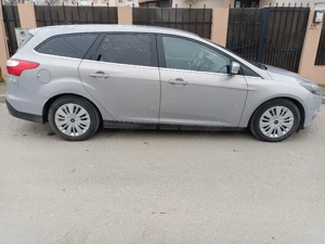 Ford Focus unic proprietar,2013, fiscal pe loc,1.6 diesel,Pret 3890 Euro neg ,Detalii   - imagine 4