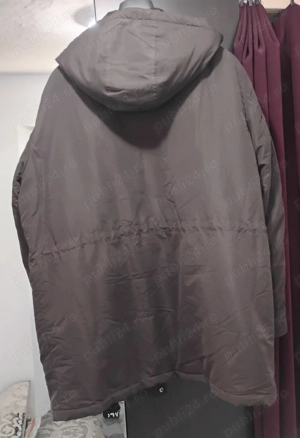 Vând blugi pentru bărbați