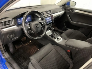 Skoda Superb - imagine 5