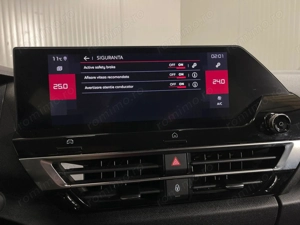 Citroen C4 - imagine 19