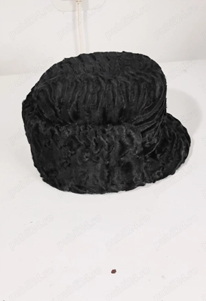 Vând căciulă astrahan pentru bărbați