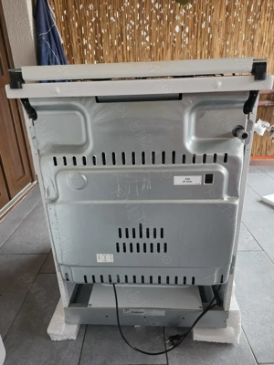 De vânzare Aragaz Zanussi, modelul ZCG612H1WA, pe Gaz - imagine 5