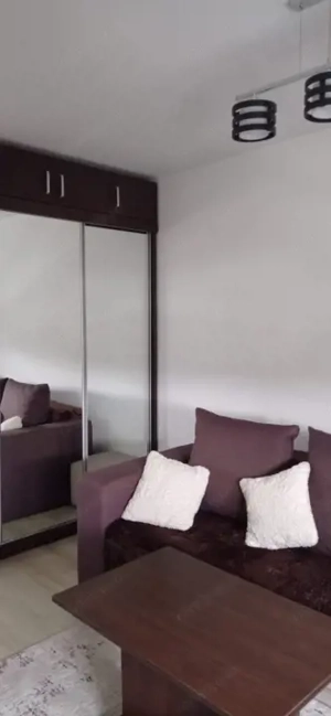 Apartament cu 2 camere de inchiriat, zona Dovali, Ramnicu Valcea