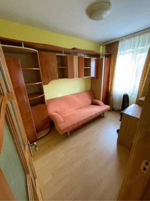 Vand apartament 3 camere, etaj 3-Zona Nord-Unitatea Militara, Vaslui - imagine 5
