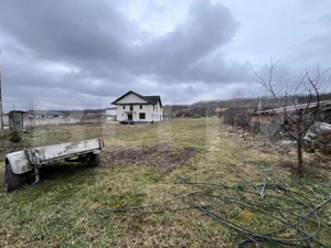 Pensiune în construcție cu potențial turistic și teren generos. 420mp utili  - imagine 4