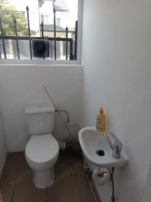 De închiriat spațiu comercial 16mp, Bld.Daciei nr22 GIURGIU stradal.    - imagine 5